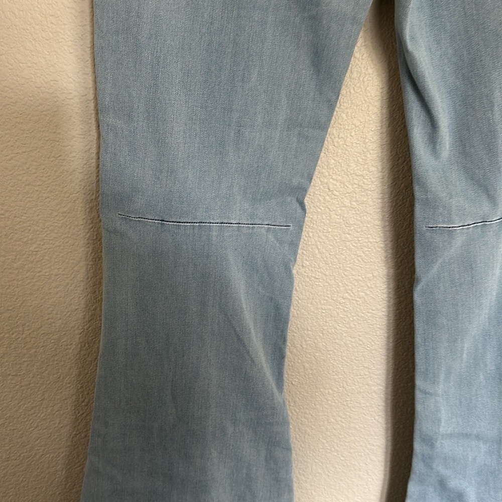 Ashley Mason Jeans women’s pull on faded fray hem flare center top stitch size 5 - Picture 7 of 12